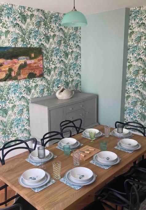 Spacious Semi-Detached Southsea House, Free Parking On Drive Portsmouth Exteriör bild